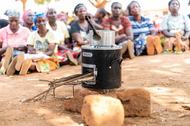 Clean cooking stoves Zambia VPA 1